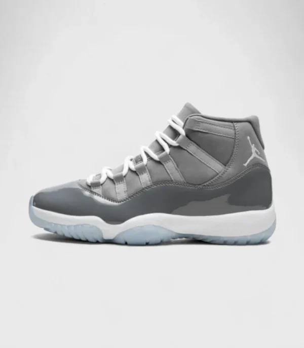 'Cool Grey 2021'