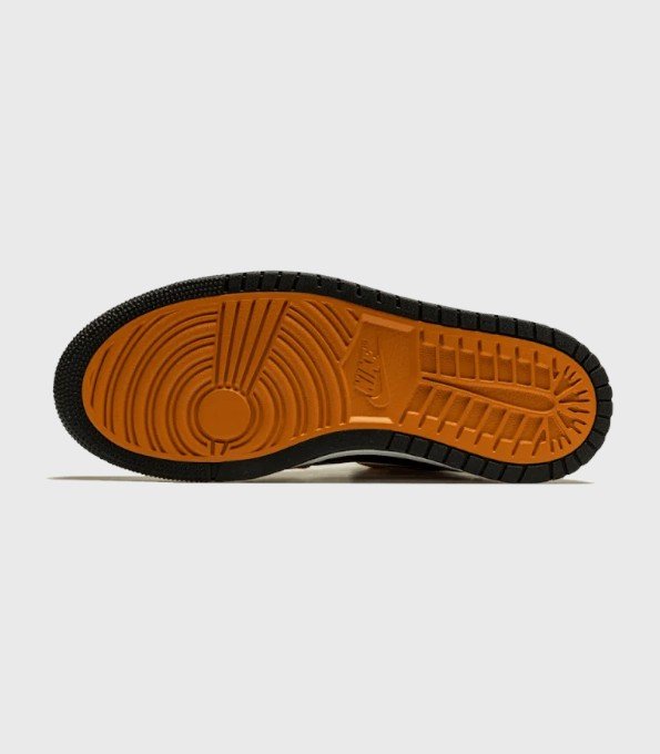 'Zoom Air CMFT Black Monarch'