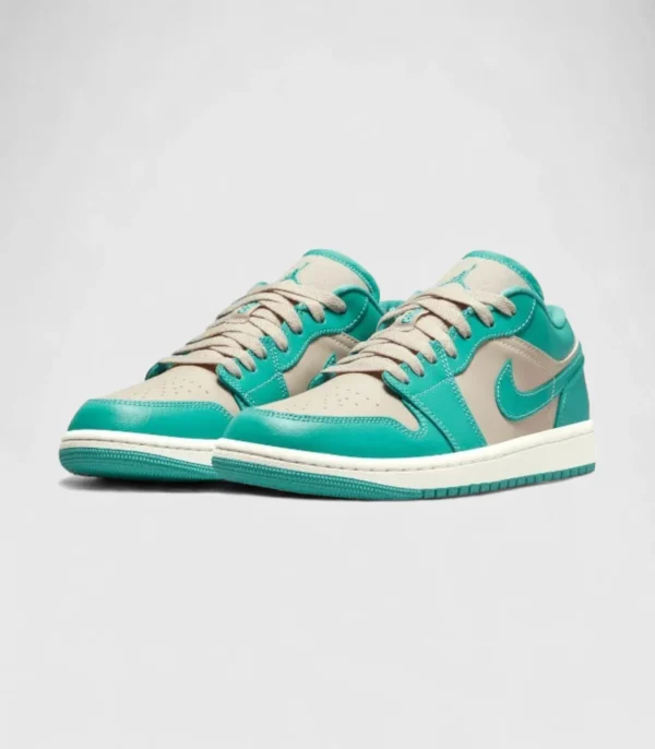 'Tropical Teal'