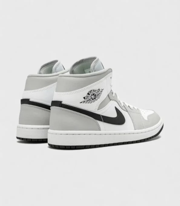 'White Light Smoke Grey'