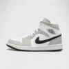 'White Light Smoke Grey'