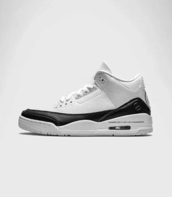 'Fragment White Black'