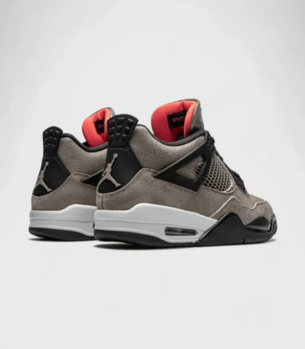 'Retro Taupe Haze'