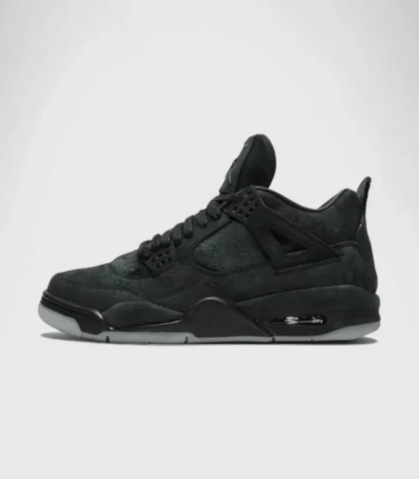 'Retro Kaws Black'
