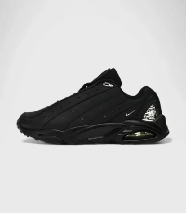 'Hot Step Triple Black'
