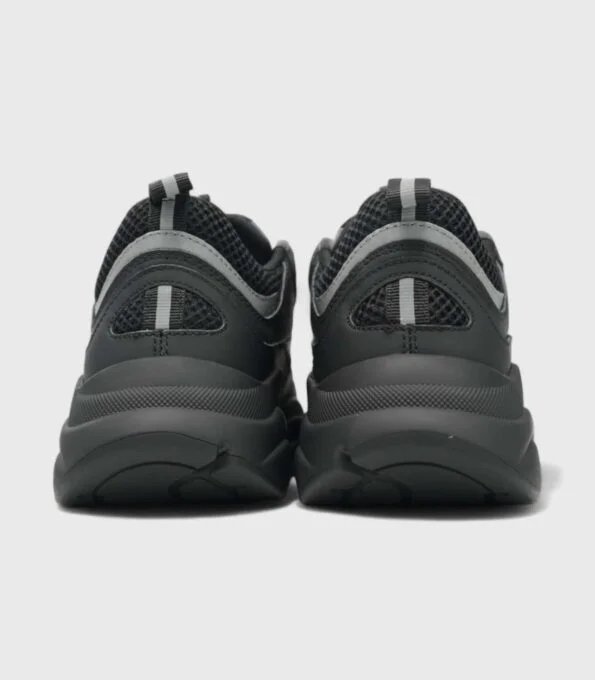 'B22 Black Reflective'