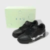 'For Walking Total Black'