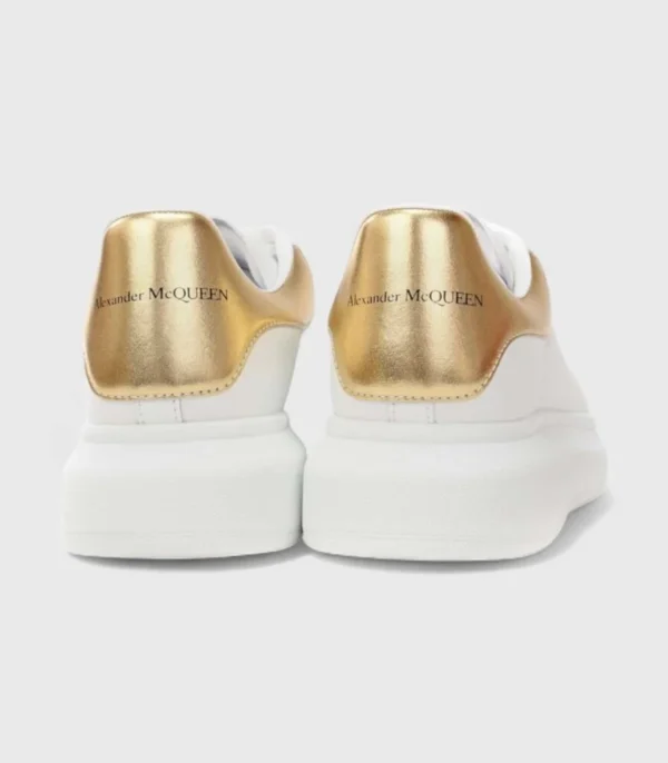 'Gold Tail'