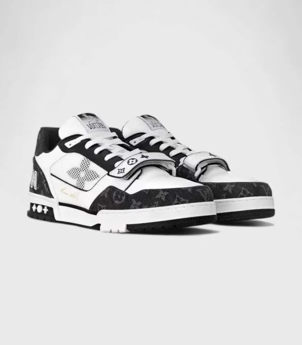 'Trainer Monogram Black'