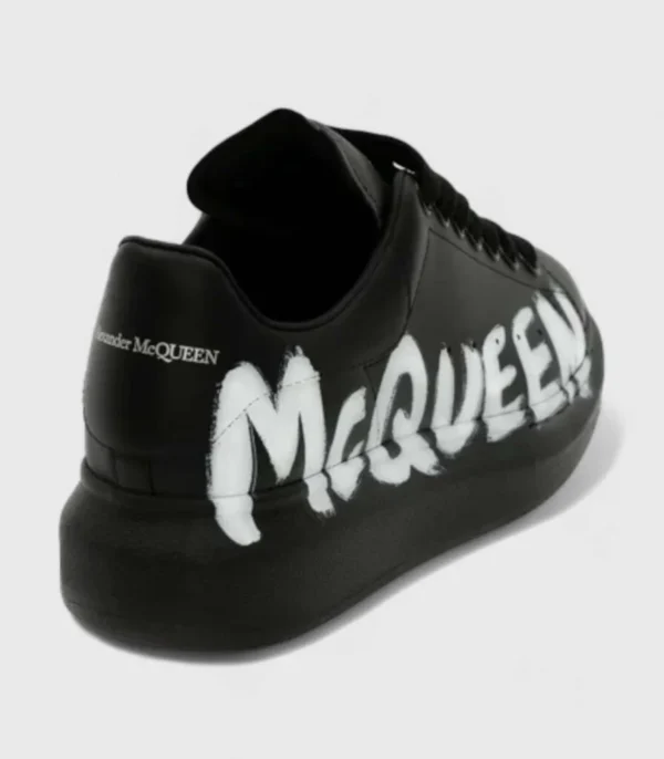 'Oversized Graffiti Black'