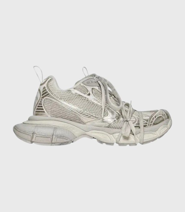 'Trainers In Off White'