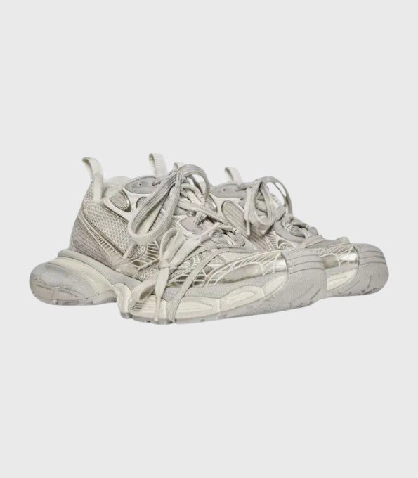 'Trainers In Off White'