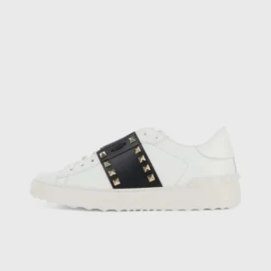 'Rockstud Black'