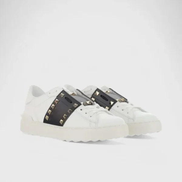 'Rockstud Black'