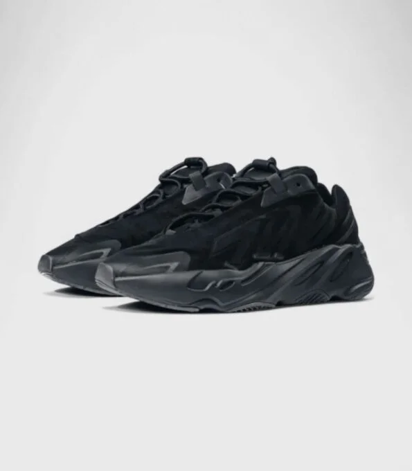 'MNVN Triple Black'